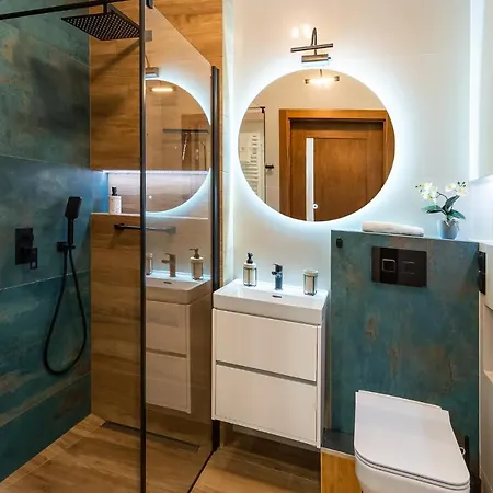 W Gdansku - Zajezdnia Wrzeszcz, Grudziadzka 4b * גדנסק