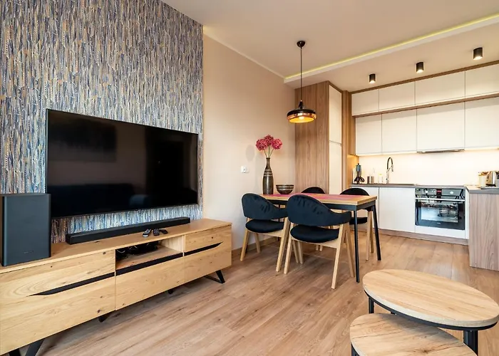 W Gdansku - Zajezdnia Wrzeszcz, Grudziadzka 4b *