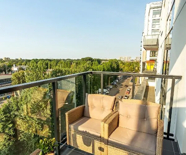 W Gdansku - Zajezdnia Wrzeszcz, Grudziadzka 4b *